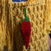 bag charm em formato de pimenta. Produto 100% artesanal.